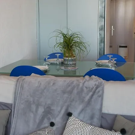 Le Front De - Lumineux Esplanade *